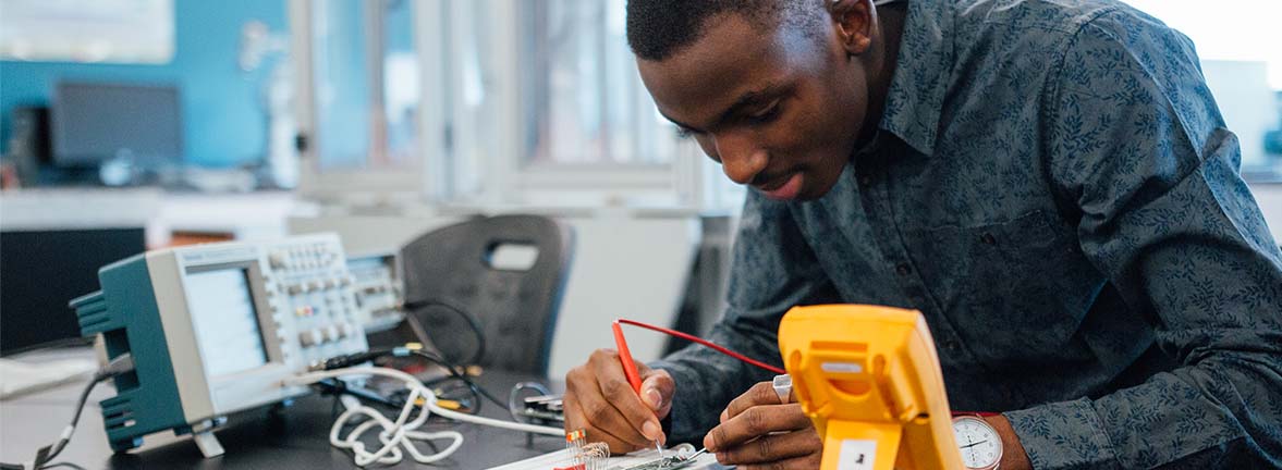 Baccalauréat en génie électromécanique